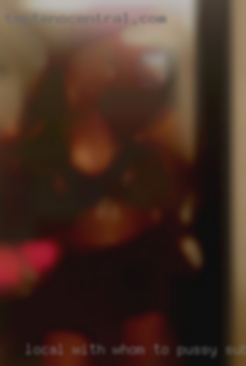 Local with whom to pussy submit near Akron OH.