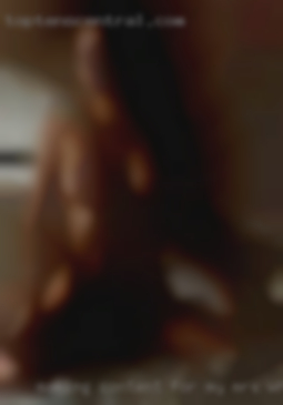 Making content for my mrs where women right near Edison NJ.